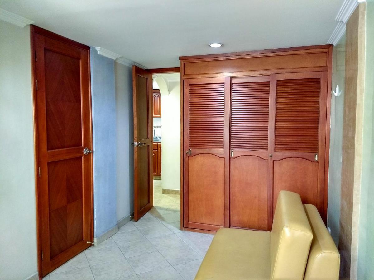 Bueno, Bonito, Barato Y Cerca A El Poblado Daire Medellín Dış mekan fotoğraf